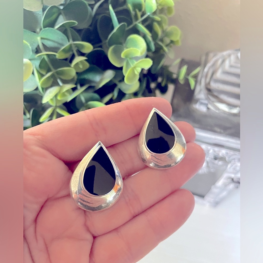 Vintage large Black onyx Estate 925 Sterling Silver Signed Clip On Earring